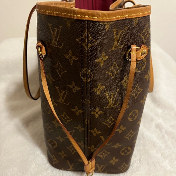 Louis Vuitton Neverfull PM with Pouch - Picture 8 of 16